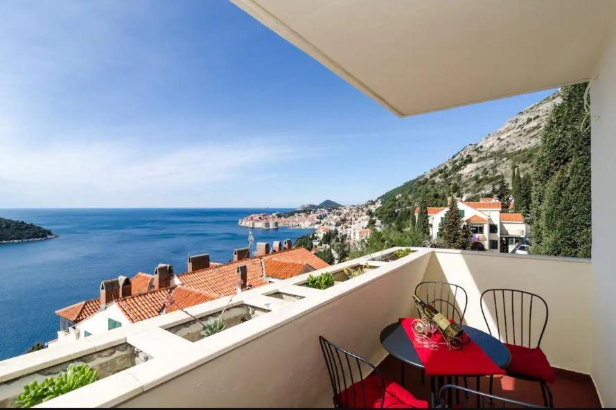 Apartment Zlatni Potok - Best View Of The Old Town Dubrovnik Exteriör bild